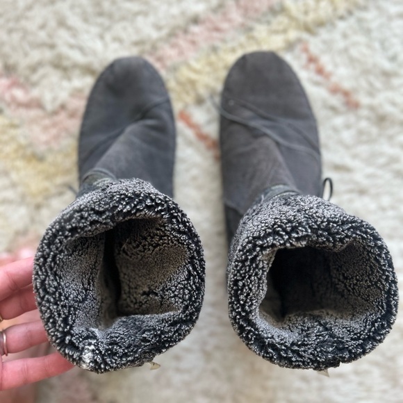 Toms shearling booties with tie and woven shaft - Picture 3 of 4